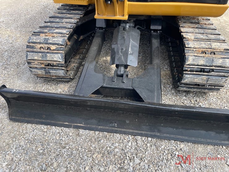 2021-caterpillar-305.5e2-image-8
