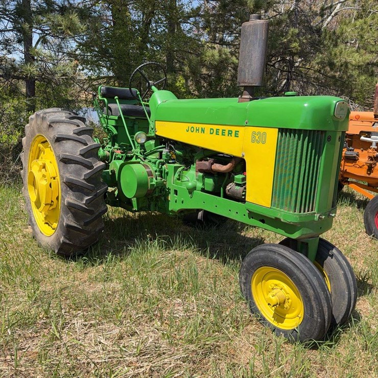 JOHN DEERE 630