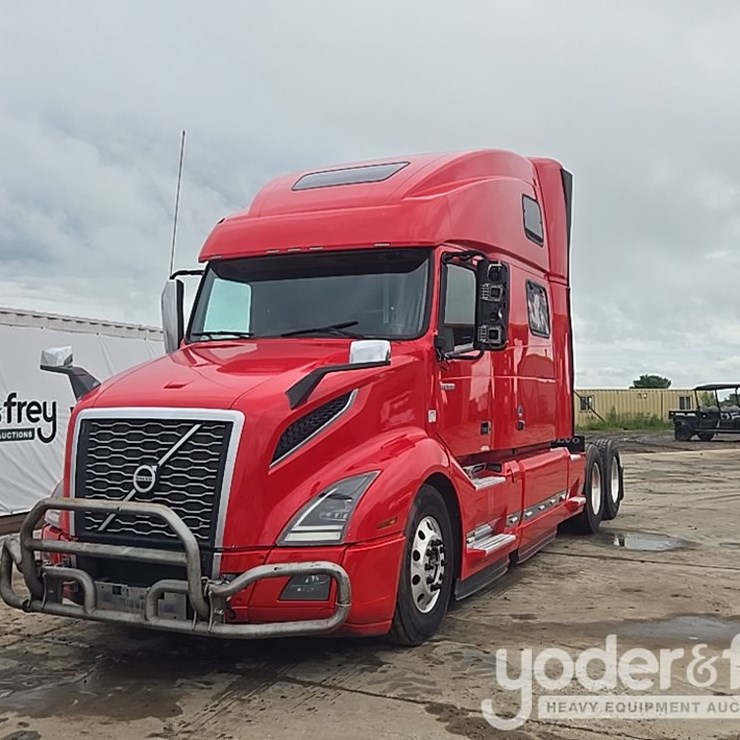 2019 VOLVO VNL860