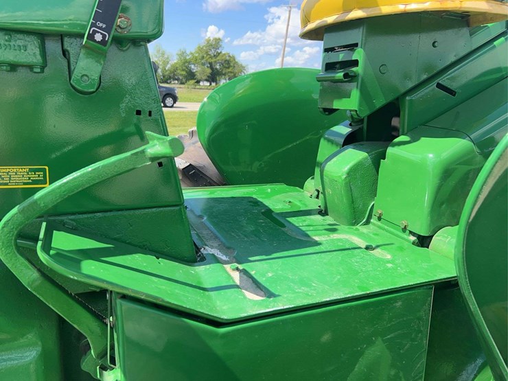 john-deere-4010-image-64