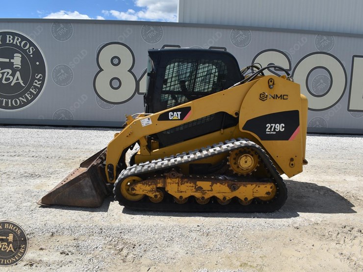 2009-caterpillar-279c-image-3