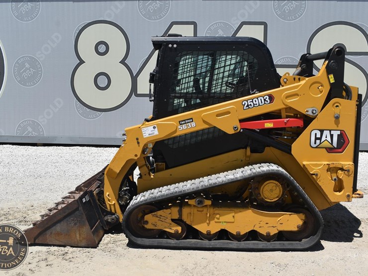 2023-caterpillar-259d3-image-3