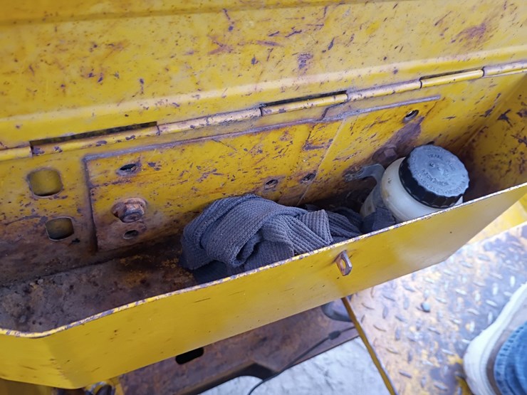 massey-ferguson-50e-image-44