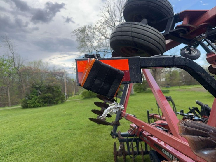 case-ih-330-image-65