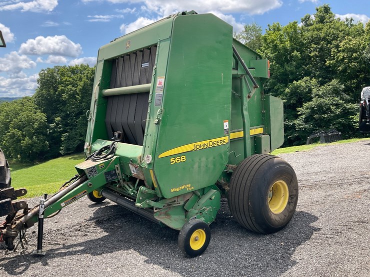 john-deere-568-image-1