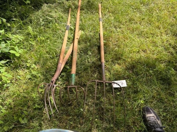 pitch-forks-image-4