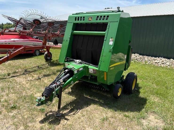 john-deere-450e-image-1
