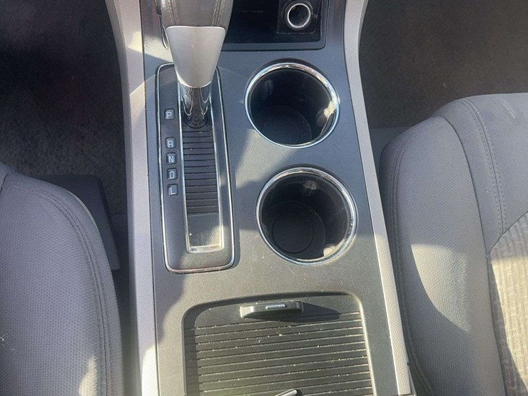 2012-chevrolet-traverse-image-40