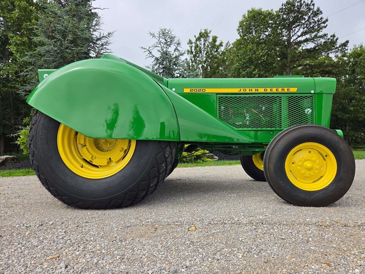 1970-john-deere-2020-image-2