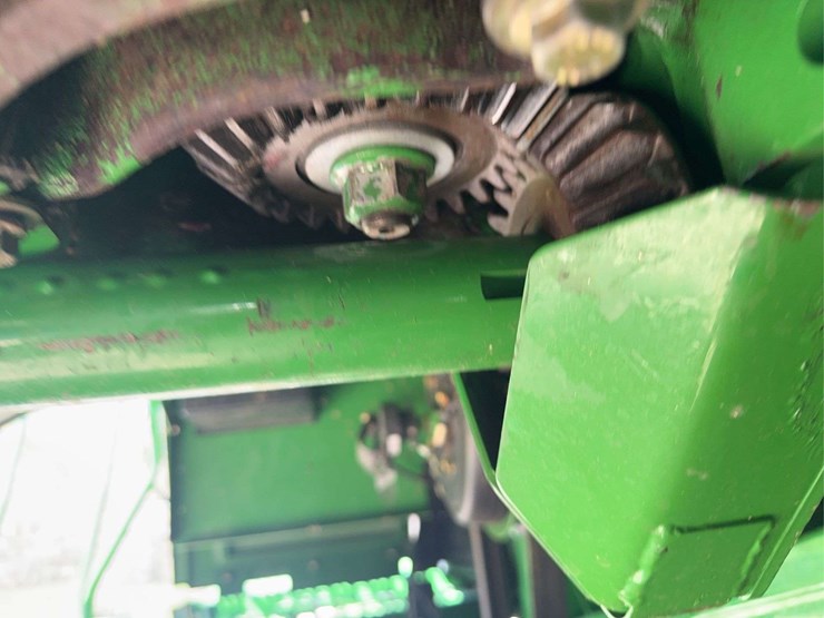 2006-john-deere-9660-sts-image-69