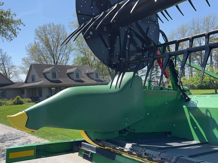 2018-john-deere-635fd-image-10