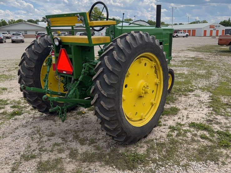1956-john-deere-60-image-5