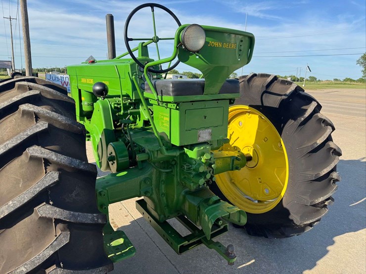 1955-john-deere-70-image-12