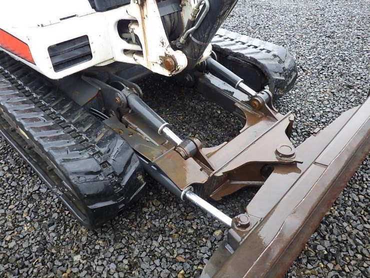 2008-bobcat-335g-image-13