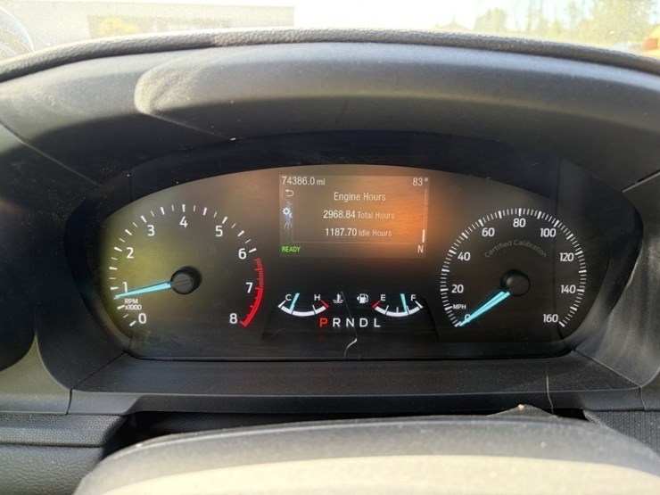 2020-ford-explorer-image-29
