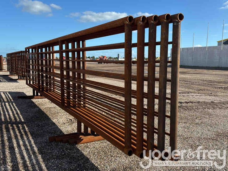 unused-24'-long-67"-tall-cattle-panel,-2-7/8"-heavy-wall-pipe-(5-of)-image-3