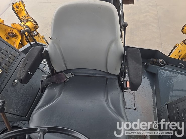 2014-deere-310k-ep-image-44