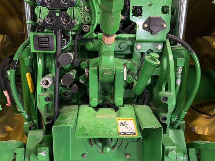 2012-john-deere-7260r-image-88