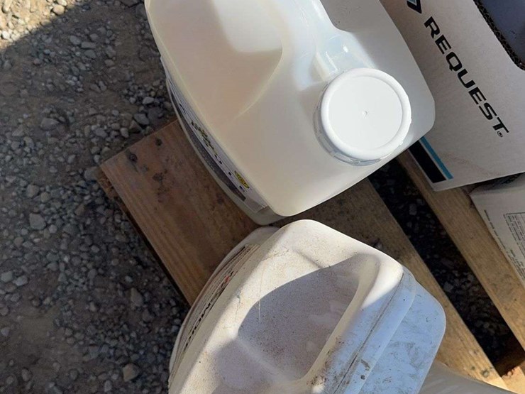 capsule---drift-adjuvant-/-smoke---water-conditioner---qty.-1--2.5-gal-jug-of-each-image-4