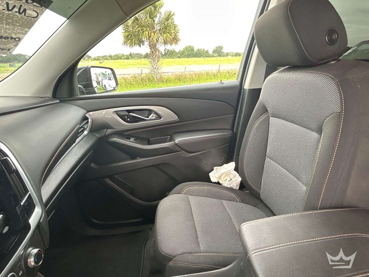 2020-chevrolet-traverse-image-17