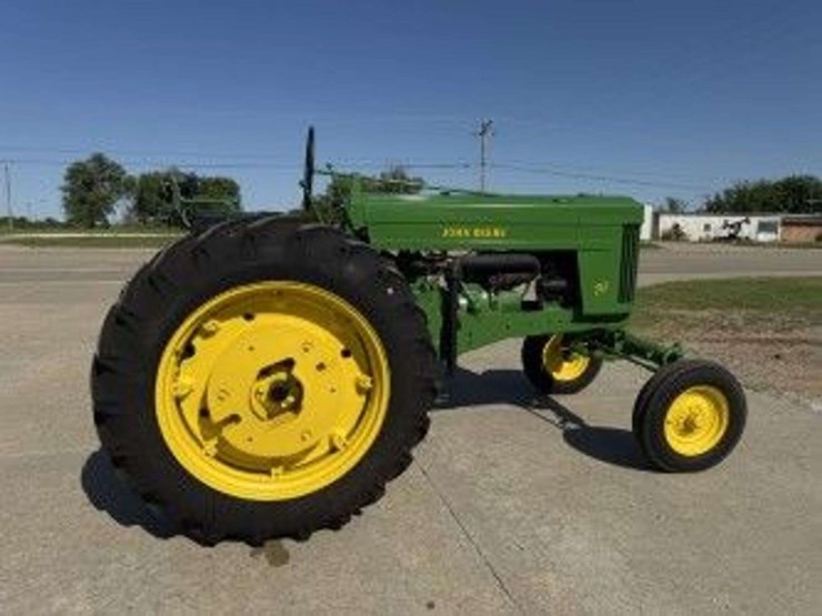 1953-john-deere-70-image-5