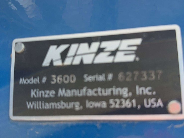 2013-kinze-3600-image-16
