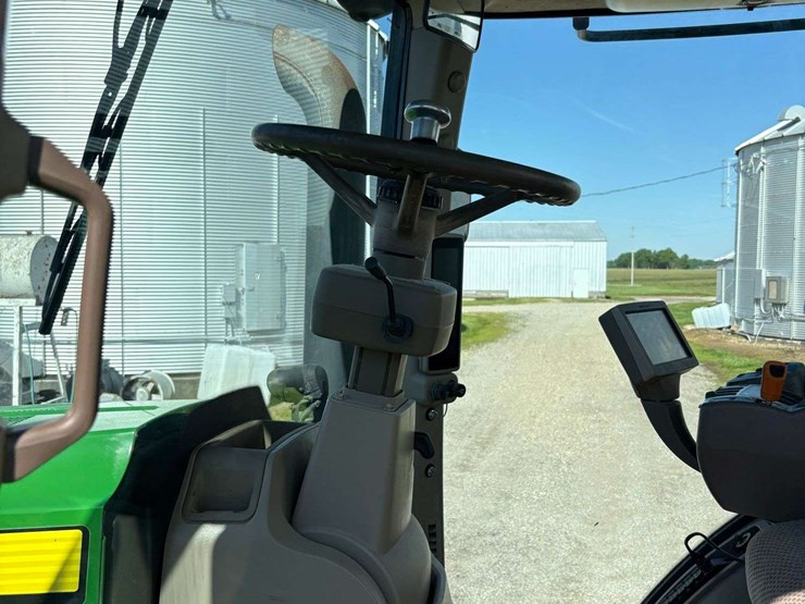 2012-john-deere-7230r-image-42