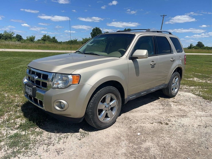 2012-ford-escape-image-1