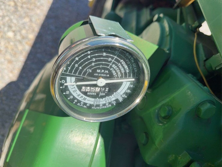 1956-john-deere-60-image-38