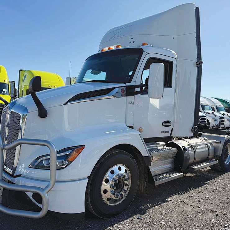 2024 KENWORTH T680