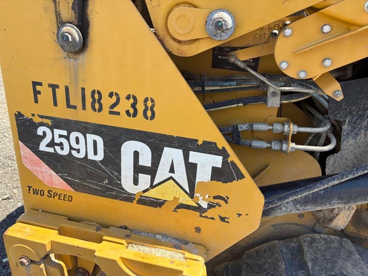 caterpillar-259d-image-15