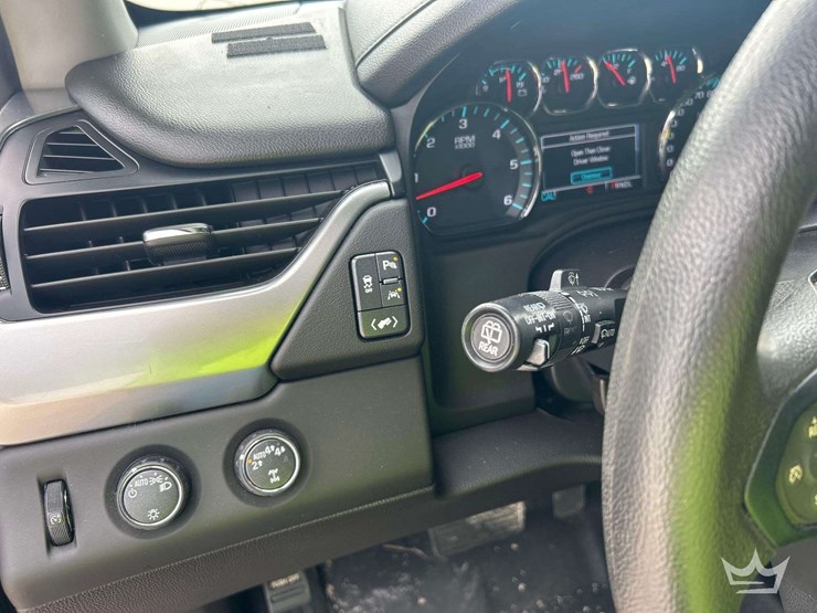 2019-chevrolet-tahoe-image-14