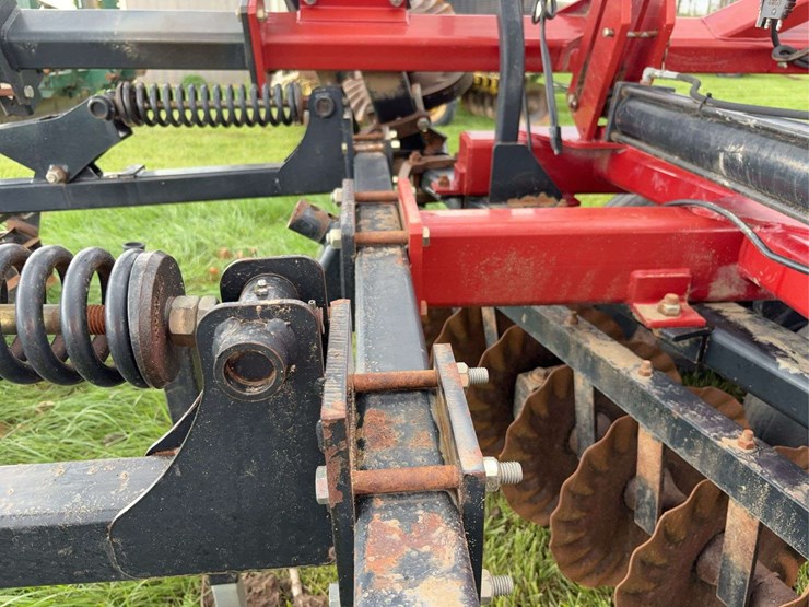 case-ih-330-image-29