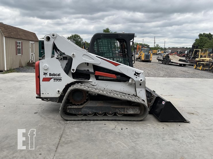 2021-bobcat-t740-image-5