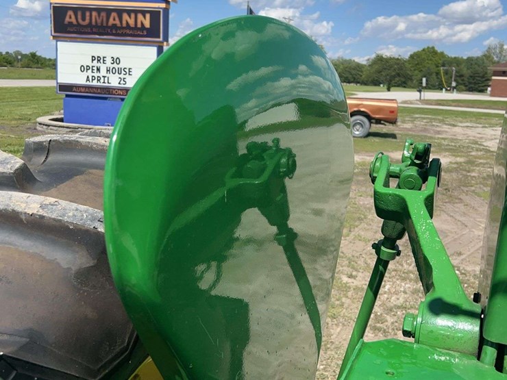 john-deere-4010-image-41