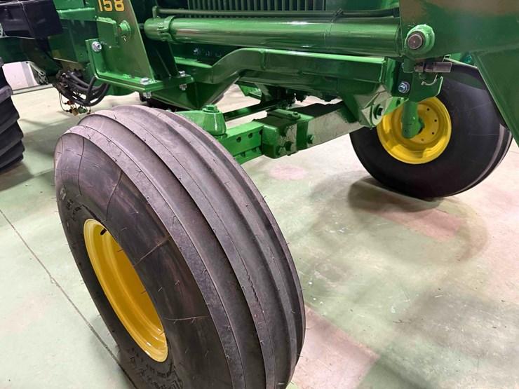 1982-john-deere-4440-image-23