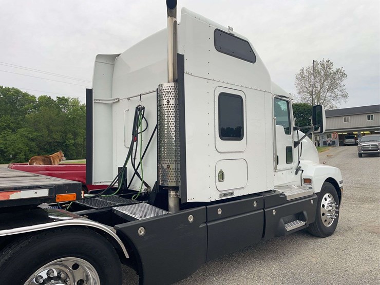 2004-kenworth-t600-image-20