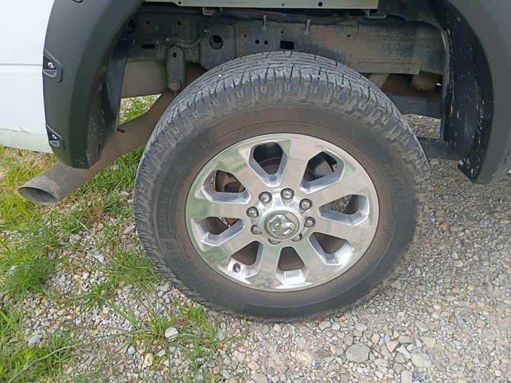 2020-dodge-2500-image-106