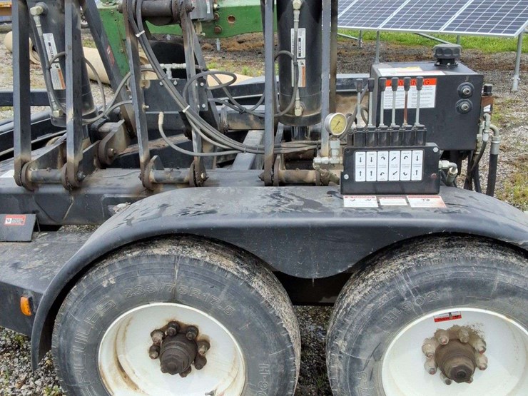 2011-bestway-hyd.-gooseneck-3pt-or-head-mover-trailer-image-9