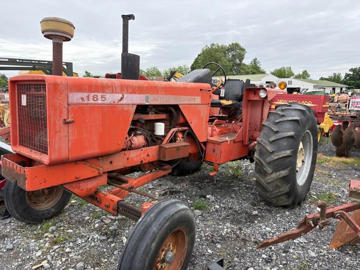 allis-chalmers-185-2wd-tractor-image-1