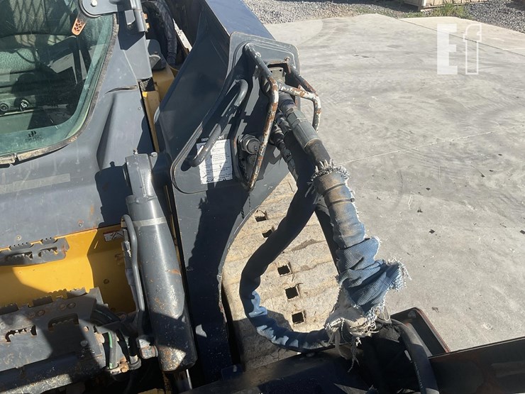 2021-deere-333g-image-12