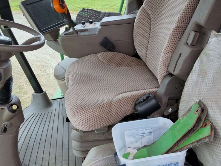 2014-john-deere-s680-image-48