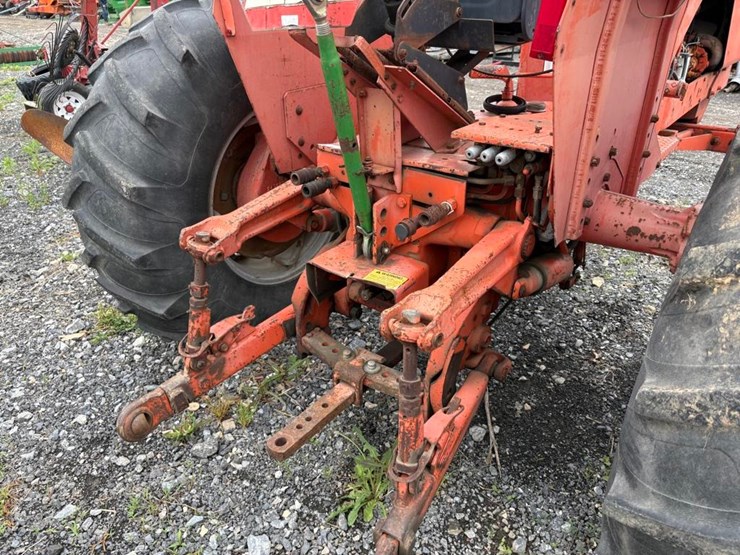 allis-chalmers-185-2wd-tractor-image-9