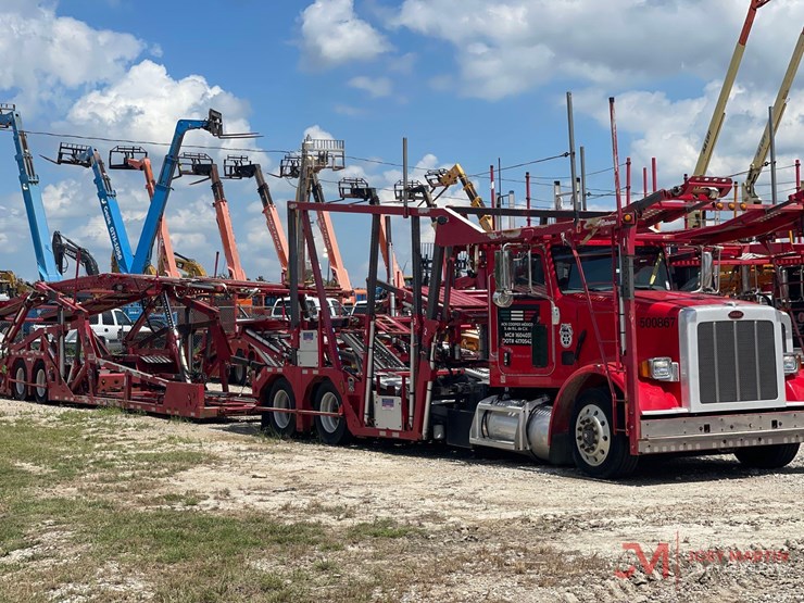 2016-peterbilt-365-image-1
