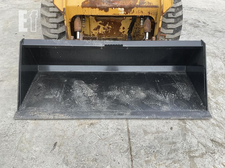 2021-caterpillar-242d3-image-9