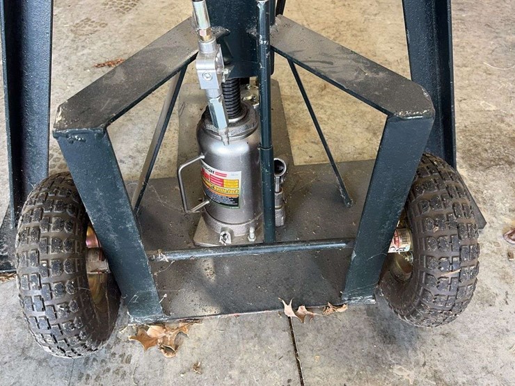 high-clearance-sprayer-jack---20-ton-air/hydraulic-bottle-jack---minimum-jack-height-50”-image-9