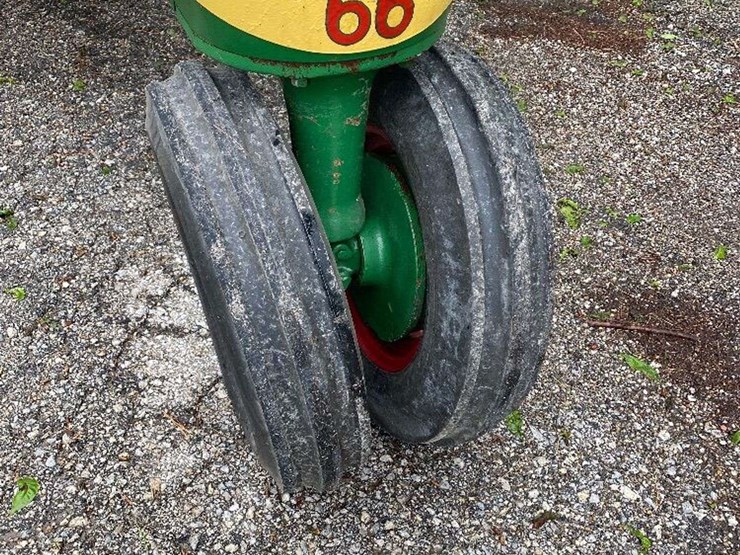 1952-oliver-66-image-8