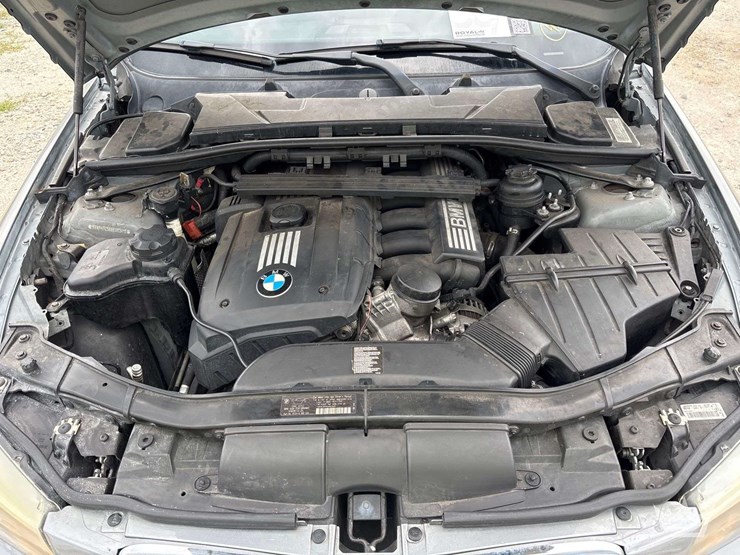 2011-bmw-328i-sedan-image-7