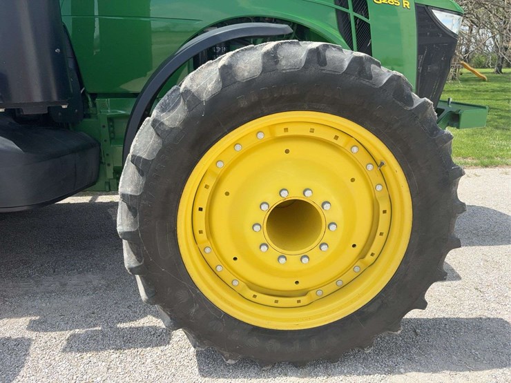 2013-john-deere-8285r-image-41