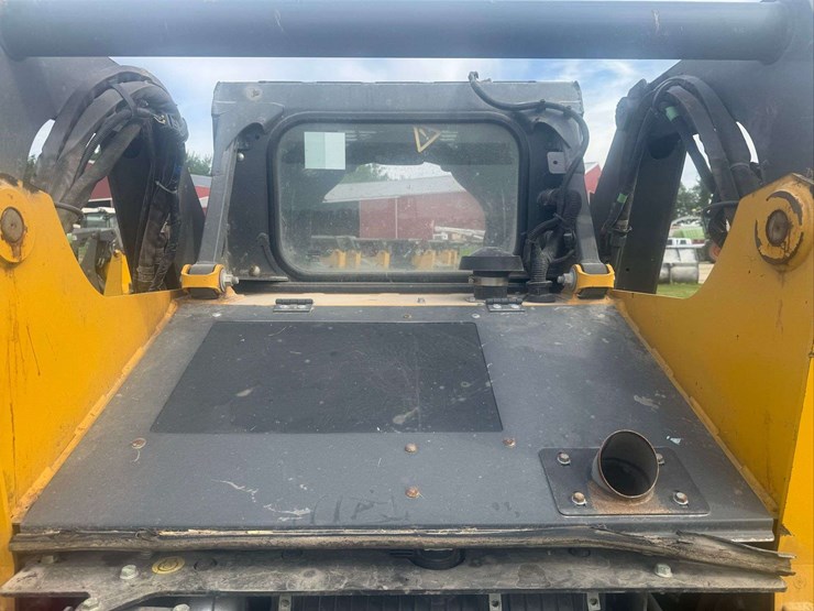 deere-318g-image-29